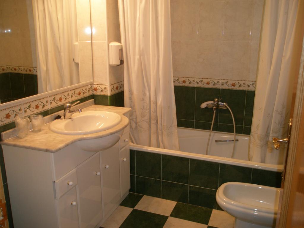 Hostal Los Rosales Алькарас Номер фото
